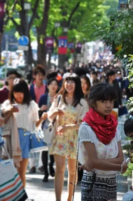 少女の眼差し