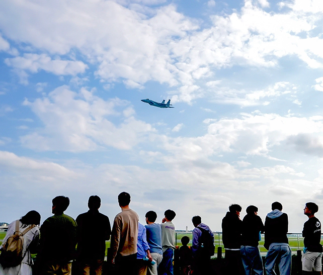 中部：「嘉手納基地」